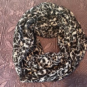 $5 items are 5 for $15!! Merona infinity scarf
